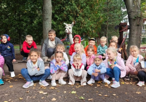 Starszaki z alpakami