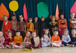 Grupa III w strojach jesiennych