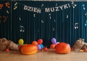 Dekoracja z okazji Dnia Muzyki